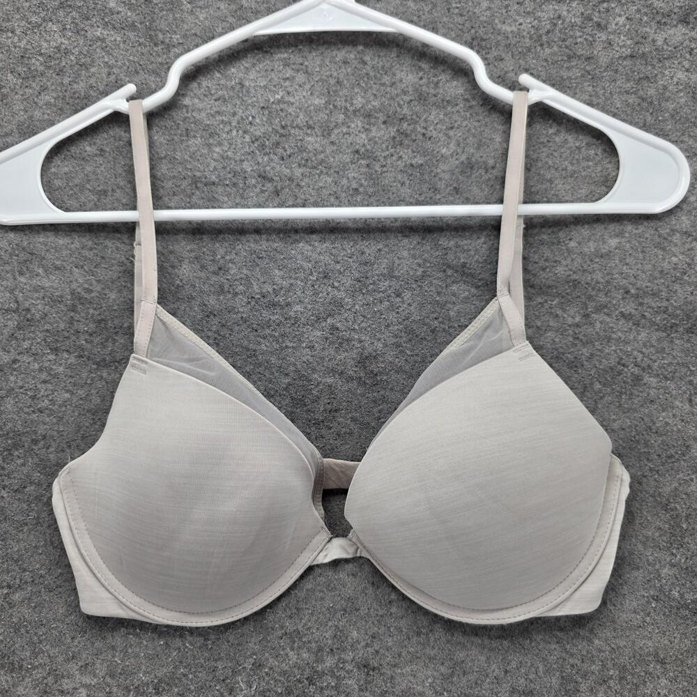 Victoria's Secret Bra Womens 32D Beige Padded Plunge Underwire Everyday Comfort